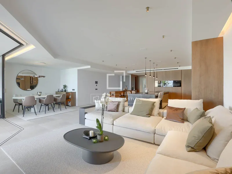 212m² apartment with 10m² terrace for sale in Palma de Mallorca — photo 4