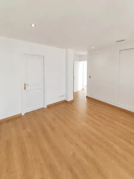 Beautiful 112 m² flat in Binissalem, located in a very quiet and pleasant area, with very easy parking and exceptional and — photo 4