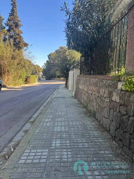 Land — photo 1