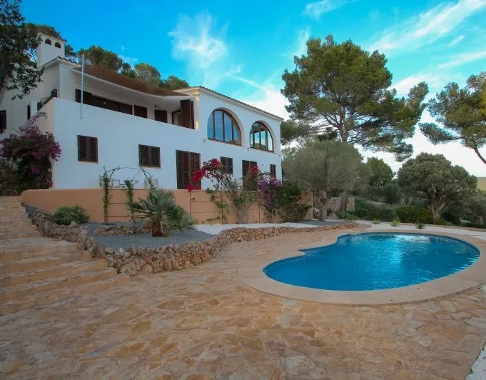 Villa with sea views and the entire bay of Son Servera — photo 10