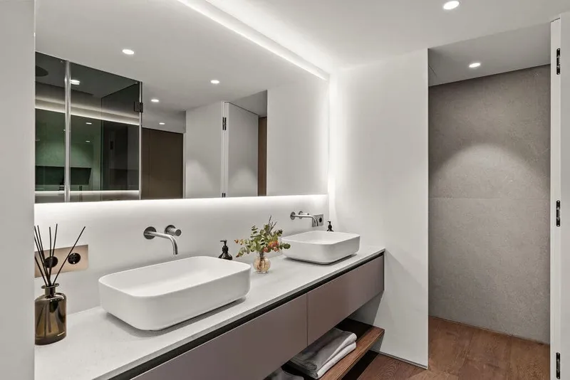 High-quality renovated dream apartment with sea views in Bendinat — photo 7