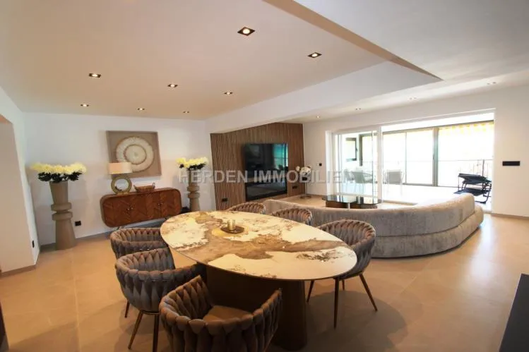 Exclusive luxury apartment on the first sea line at Playa de Palma — photo 5