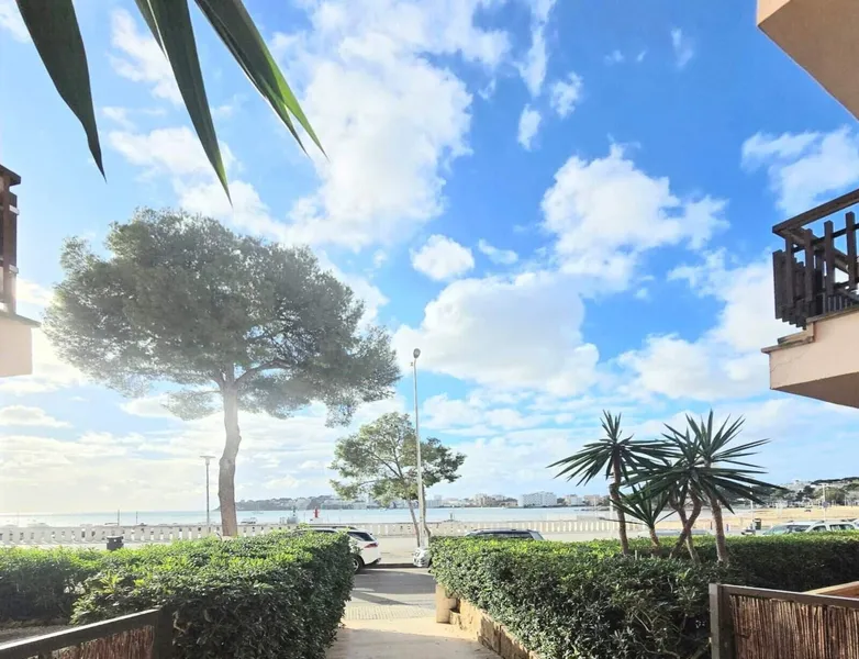 73m² apartment with 3 rooms, balcony and sea view for sale — photo 2