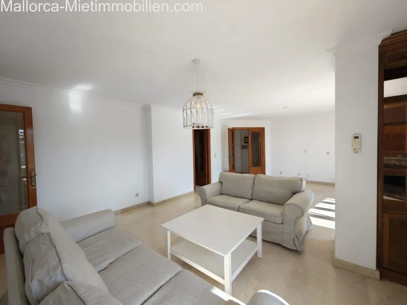 Renovated 126m² apartment with 4 rooms and sea view for rent — photo 7