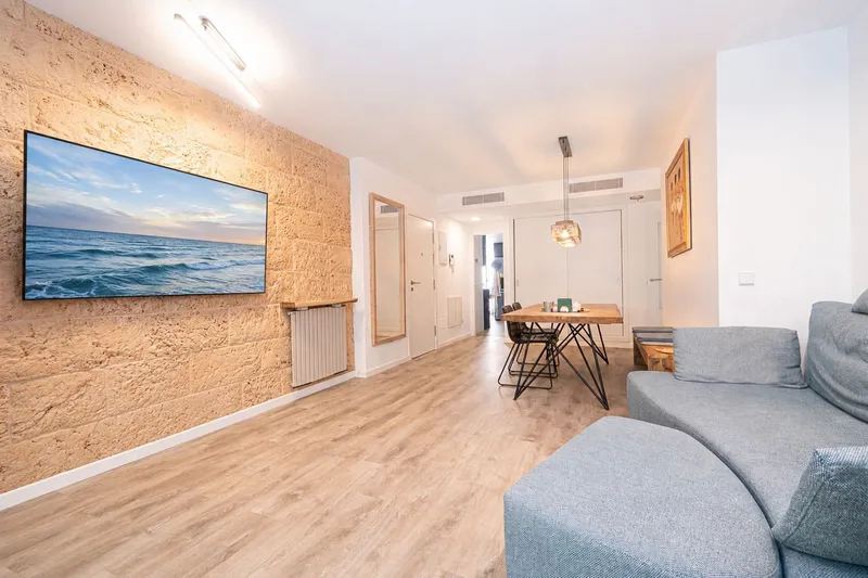 Spacious apartment with large terrace and parking in Palma — photo 1
