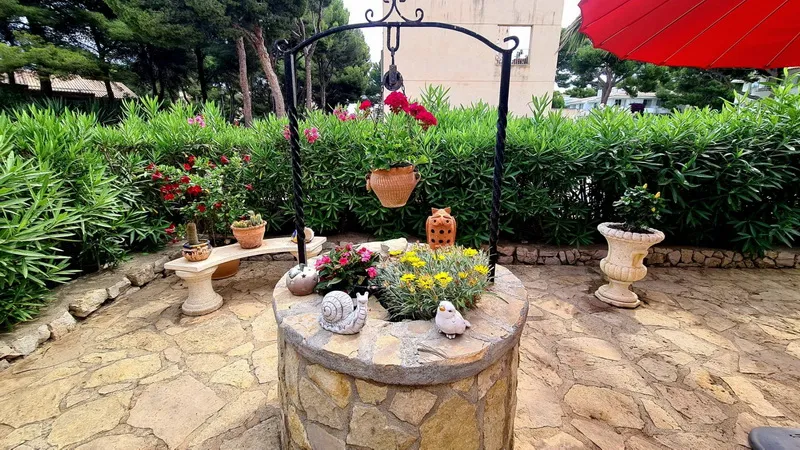 First floor apartment in an absolutely quiet yet central peripheral location, with a very large garden — photo 4