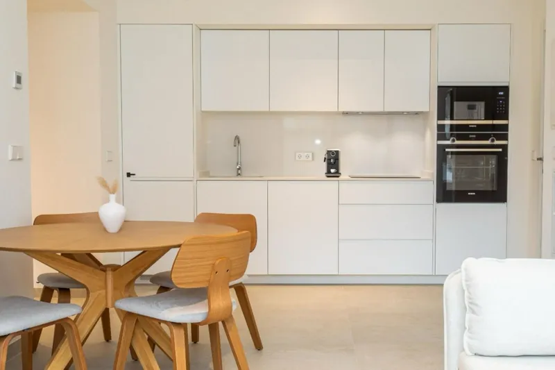 Luxury Living in Santa Catalina – Brand-New Designer Apartment with Pool & Gym — photo 3