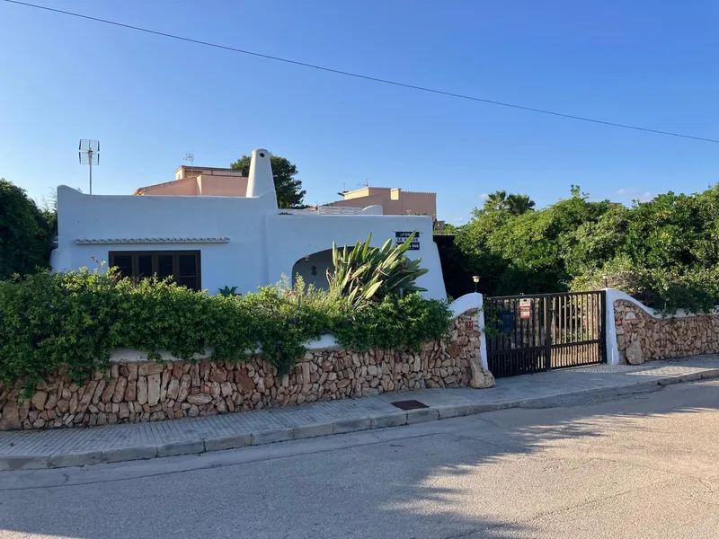 Beachfront Chalet near Mondragó with Extension License and Panoramic Views — photo 6