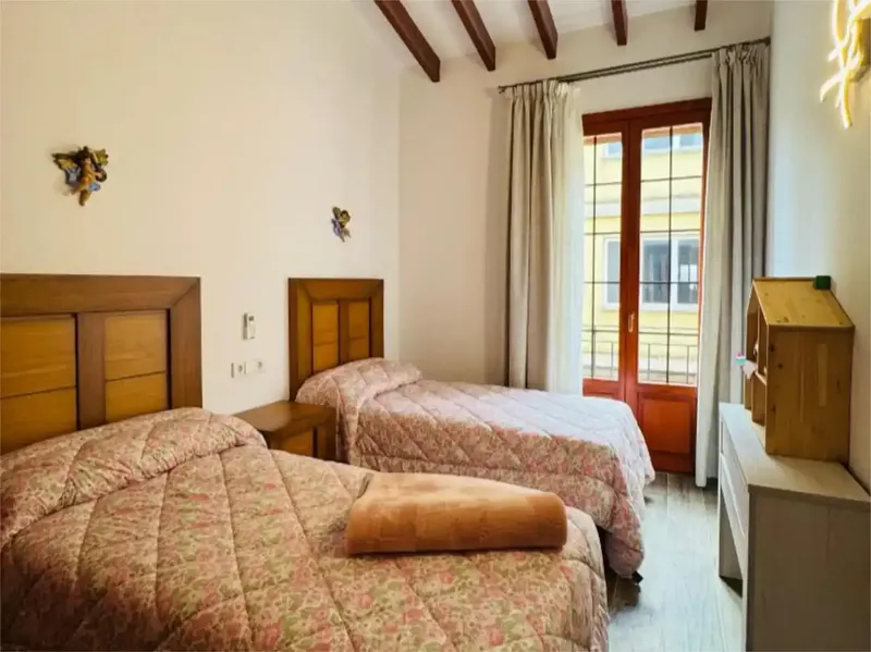 ¡Exclusiva casa de pueblo totalmente reformada en el corazón de Llucmajor! 🌿✨ — photo 12