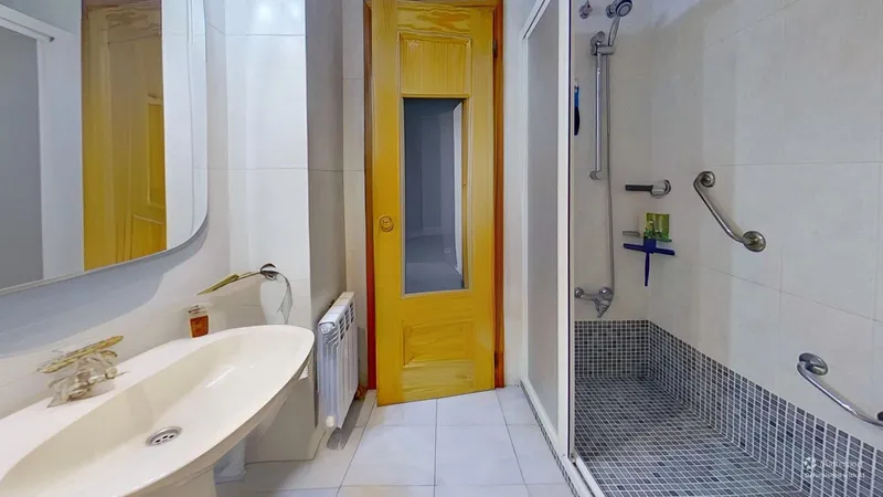 Family home in the prestigious Avenida Comte Sallent area — photo 8