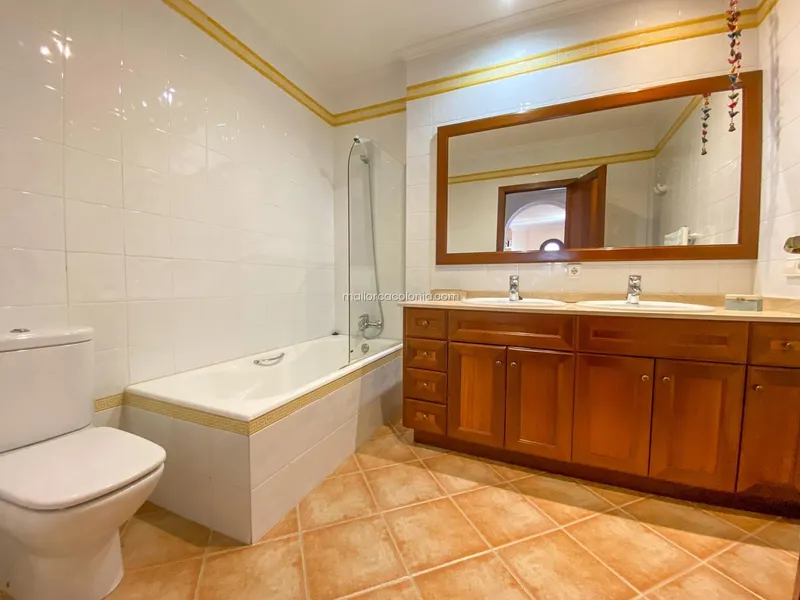 Apartment in Colònia de... — photo 10