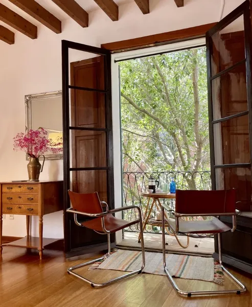 Temporary Professional Rental - Two-bedroom apartment with several balconies — photo 7