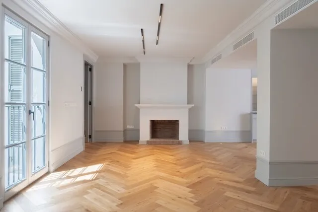 Chic renovated apartment for sale in historic Palau Peña, Palma Old Town, Mallorca — photo 6