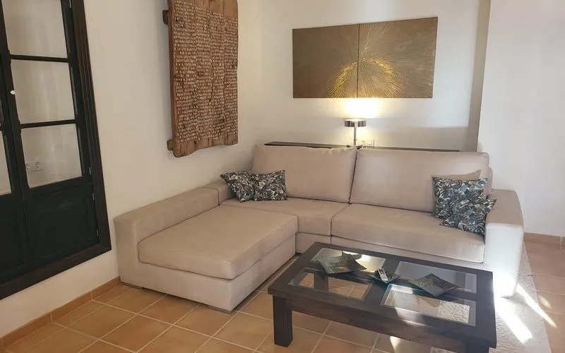 Elaborately renovated townhouse with a lot of charm — photo 6