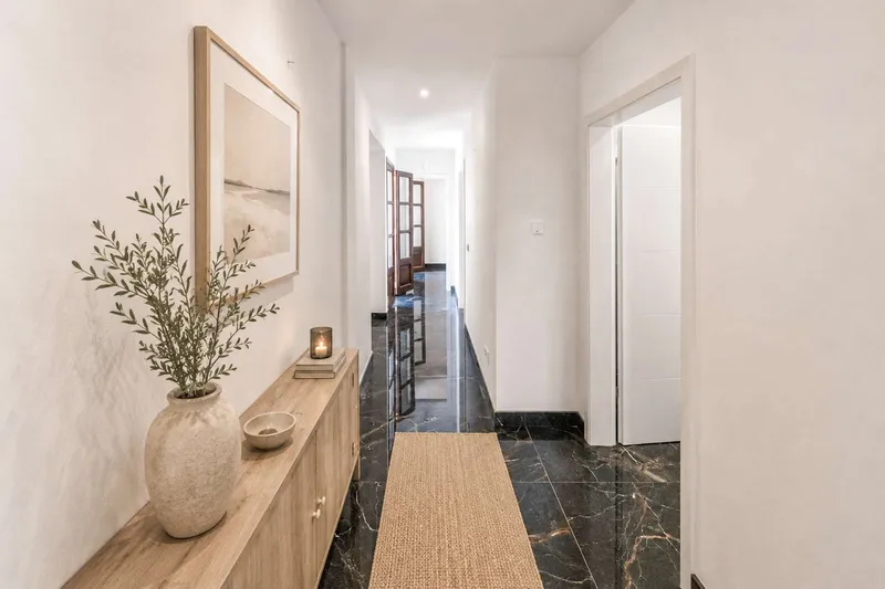 Modern apartment with lift and terrace directly at the town hall in Felanitx — photo 4