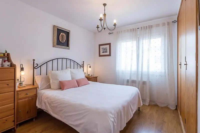 We present this magnificent townhouse located in the quiet and sought-after neighborhood of Secar de la Real, an ideal location for those who — photo 8