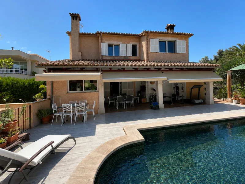 Chalet in Cala Blava — photo 1