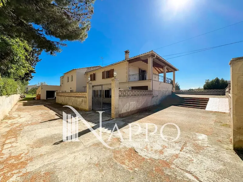 Independent villa in Santa Maria del Camí — photo 1