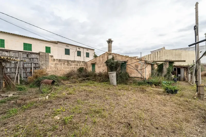 For sale in Porreres with an area of 855 m², ideal for investors or real estate developers. — photo 11