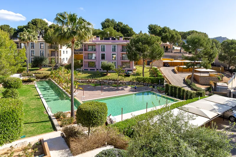 Apartment in Camp de Mar - Nice pool area — photo 2