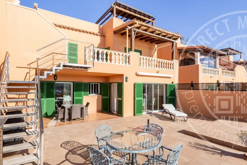 251103 – Frontline Living with XL Terraces — photo 2