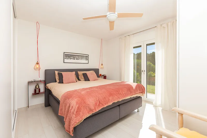 Sunny family villa near the harbor and golf course — photo 12