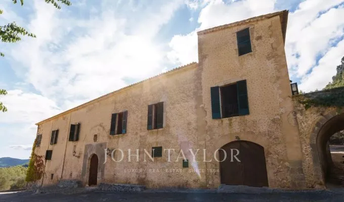 Manor house for sale in Puigpunyent — photo 1