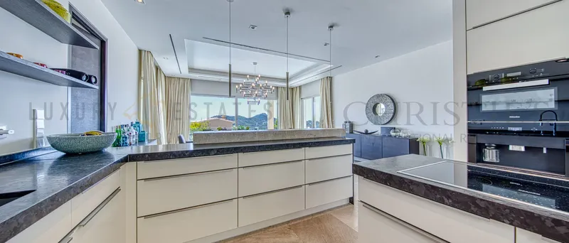 Modern Mediterranean villa in Port Andratx with panoramic views over the harbor — photo 4