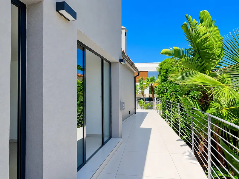 Modern villa with private relaxation area near Port Adriano in El Toro — photo 8