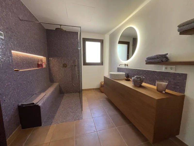Charming finca with guest house and pool in Llucmajor — photo 9