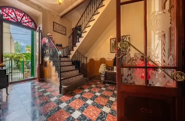 Impressive modernist style house in Sóller dating from 1899 offering generous spaces with modernist architectural elements. — photo 1