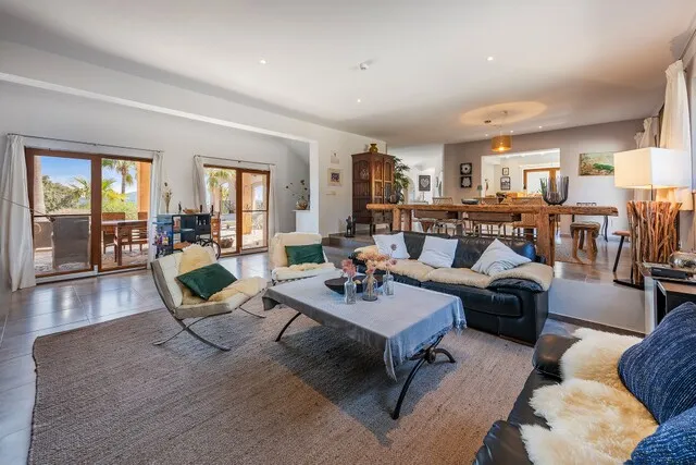Stunning villa with holiday license for sale in Moscari, Mallorca — photo 5
