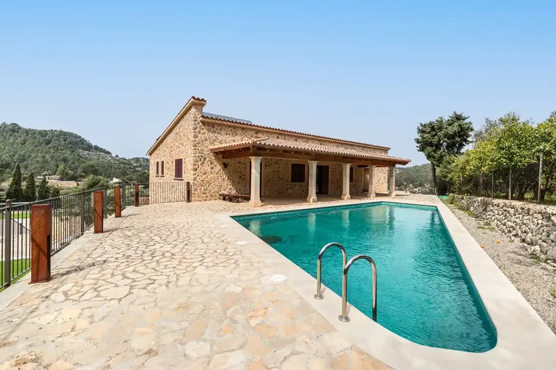 This impressive new-build stone finca in Estellencs with panoramic sea and Tramuntana mountain views — photo 2