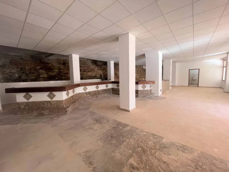 Commercial space for sale in Passeig d'es Port — photo 7
