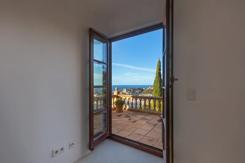 Modern apartment with fantastic views of Port de Sóller — photo 6