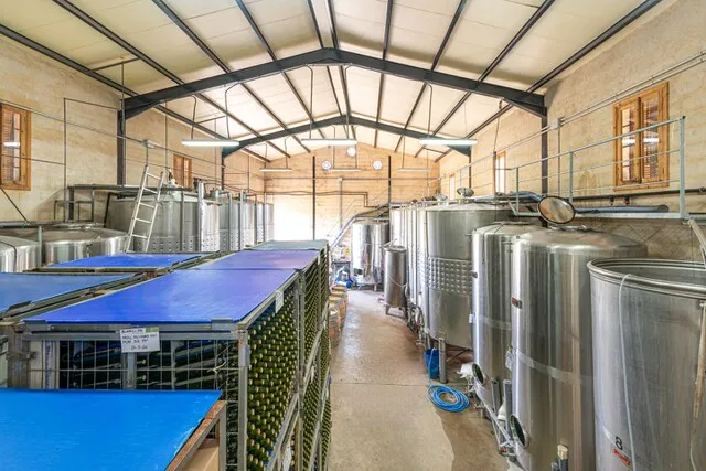 Iconic winery for sale in Santa Eugènia, Central Mallorca — photo 5