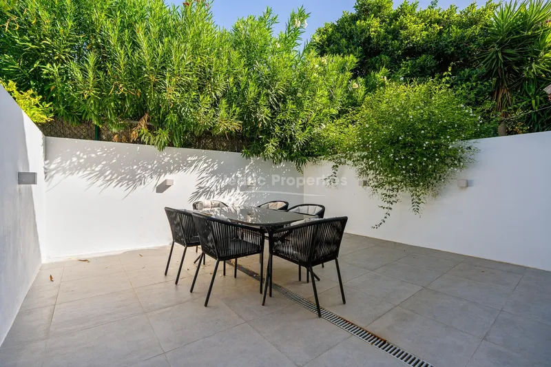 Bright Townhouse for Sale in Portals Nous, Southwest Mallorca — photo 1