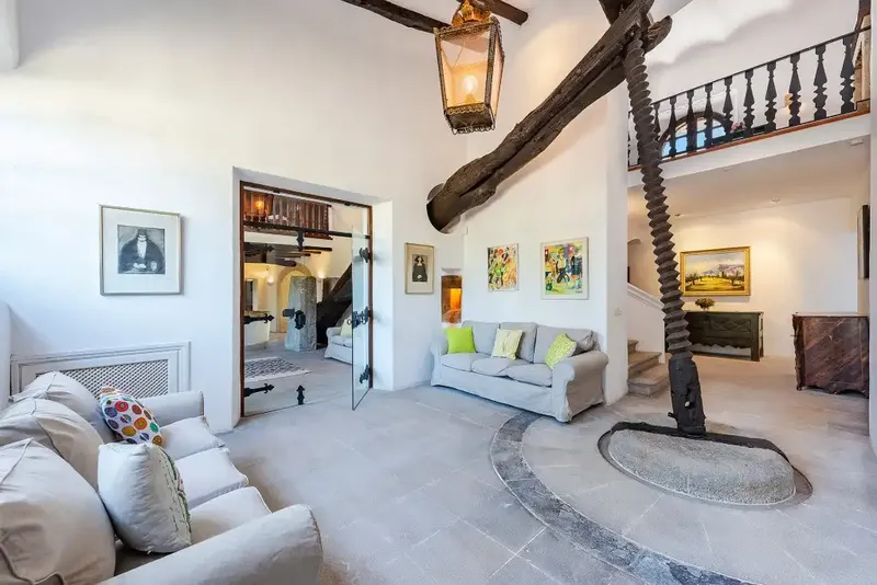 This impressive historic country house for sale in Pollensa has been beautifully renovated and extended to create the perfect private oasis — photo 8