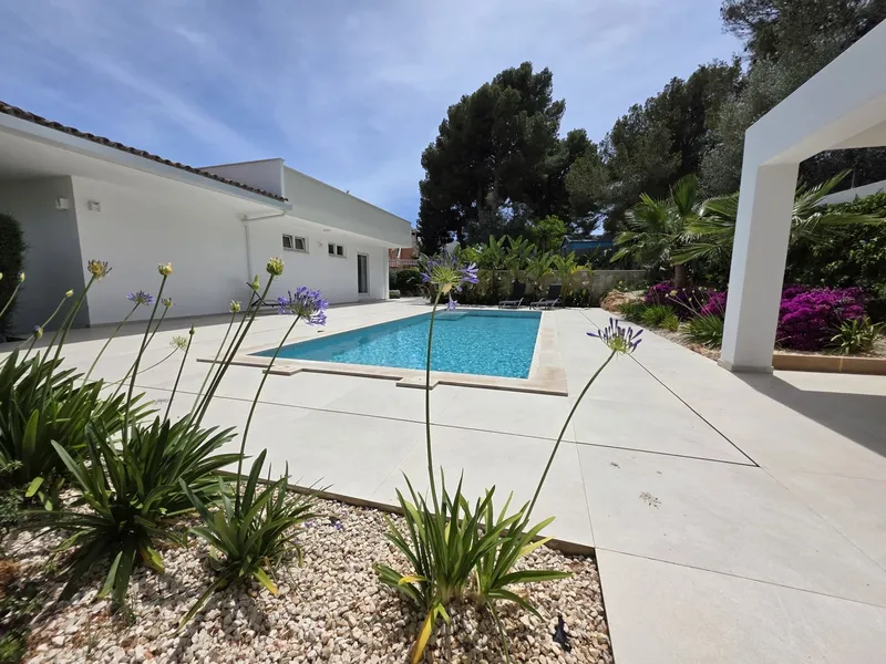 Villa with sea views and guest apartment in Palmanova — photo 2