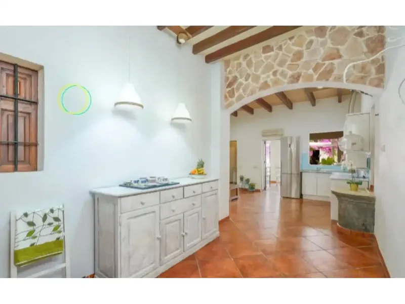 Mallorcan village house with terrace and garage — photo 8