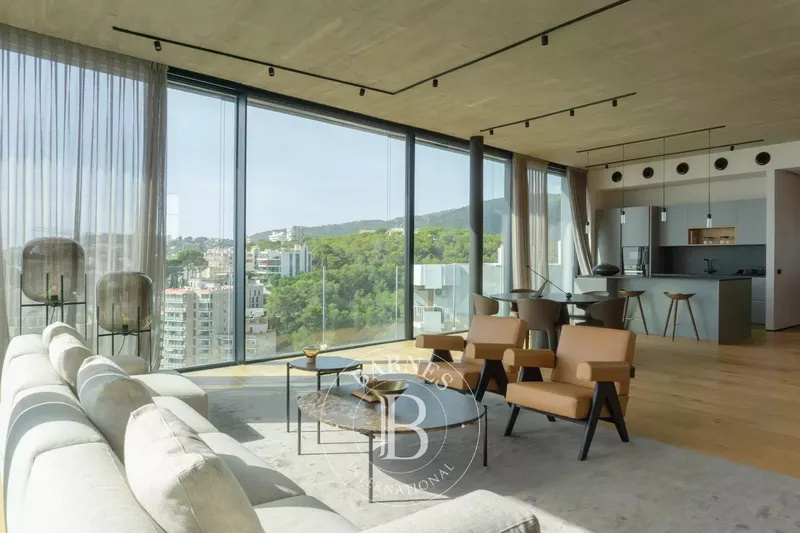 Exclusive Penthouse with Breathtaking Mediterranean Views — photo 1