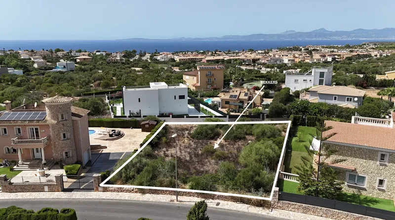 Urban plot in Sa Torre — photo 1
