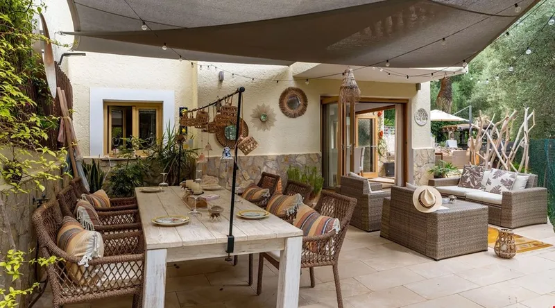 Secluded four-bedroom Mediterranean villa with private pool in Calvià — photo 3