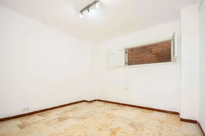 A unique opportunity awaits you: in the best location in Port Adriano, directly on the promenade with dream sea views — photo 5