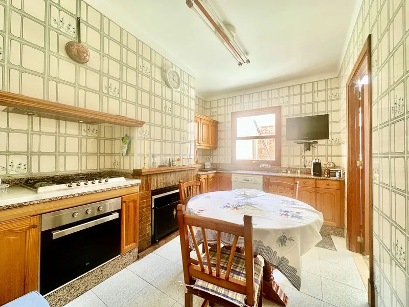 Mallorcan village house with lovely patio, pool and garage — photo 10