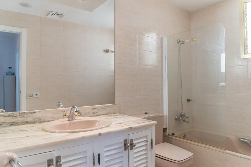 Apartment with panoramic views — photo 9