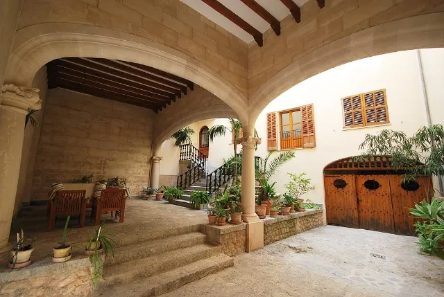 Stylish duplex apartment in Moorish townhouse in Fornalutx — photo 7