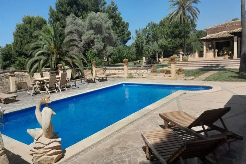Finca with separate apartment, pool and rental license between Colonia and Ses Salines — F 62 CM — photo 7