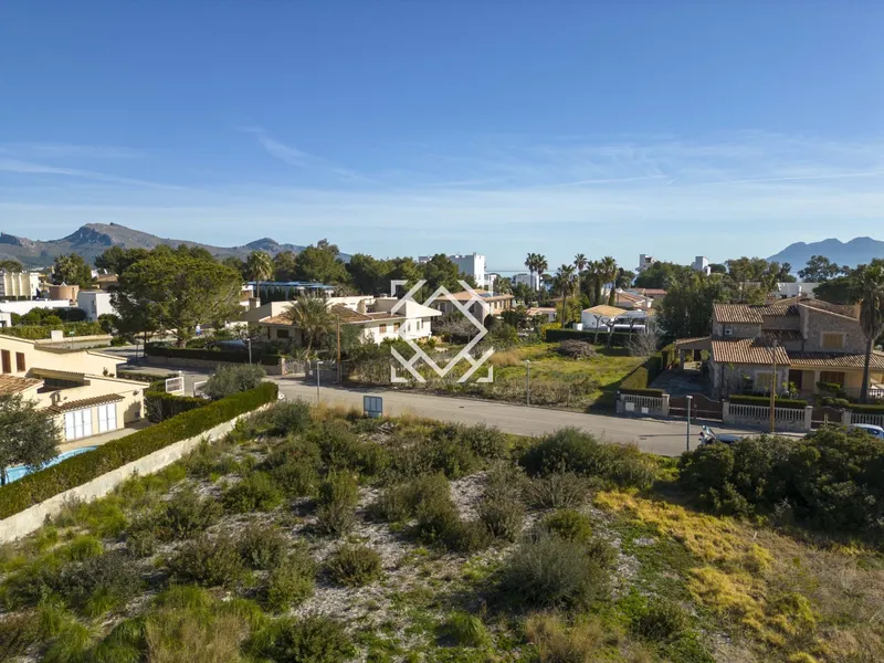 Luxury villa for sale with swimming pool under construction in Llenaire, Puerto Pollensa, Mallorca. — photo 12