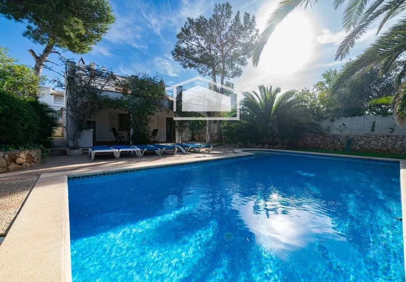 Chalet in Cala D'Or, with 219 m2, 3 bedrooms, 2 bathrooms and pool — photo 5